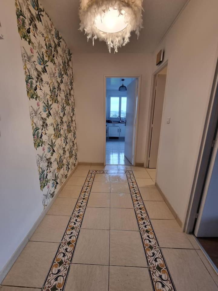 Grand Appartement 3 Chambres Disney - Paris - 82M2 Neuilly-sur-Marne Luaran gambar