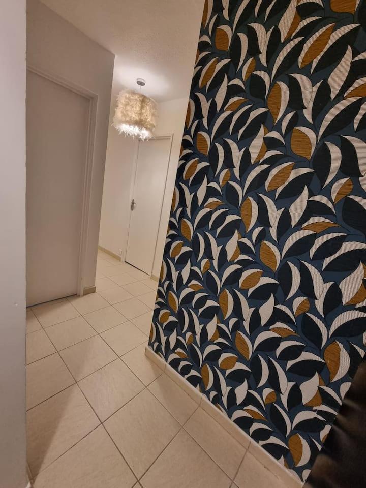Grand Appartement 3 Chambres Disney - Paris - 82M2 Neuilly-sur-Marne Luaran gambar