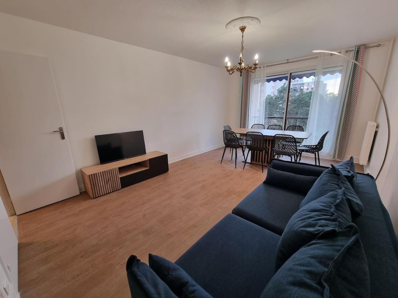 Grand Appartement 3 Chambres Disney - Paris - 82M2 Neuilly-sur-Marne Luaran gambar
