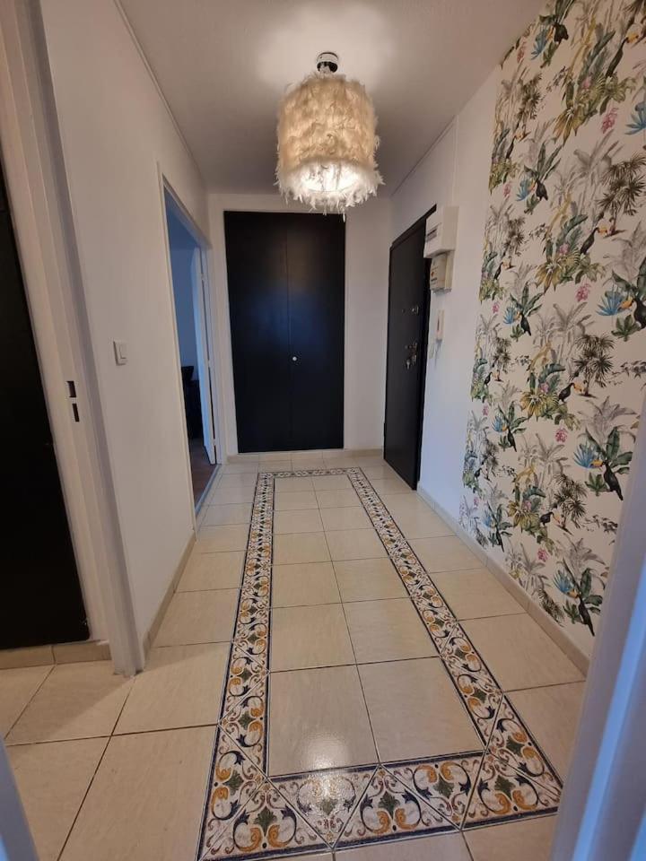 Grand Appartement 3 Chambres Disney - Paris - 82M2 Neuilly-sur-Marne Luaran gambar