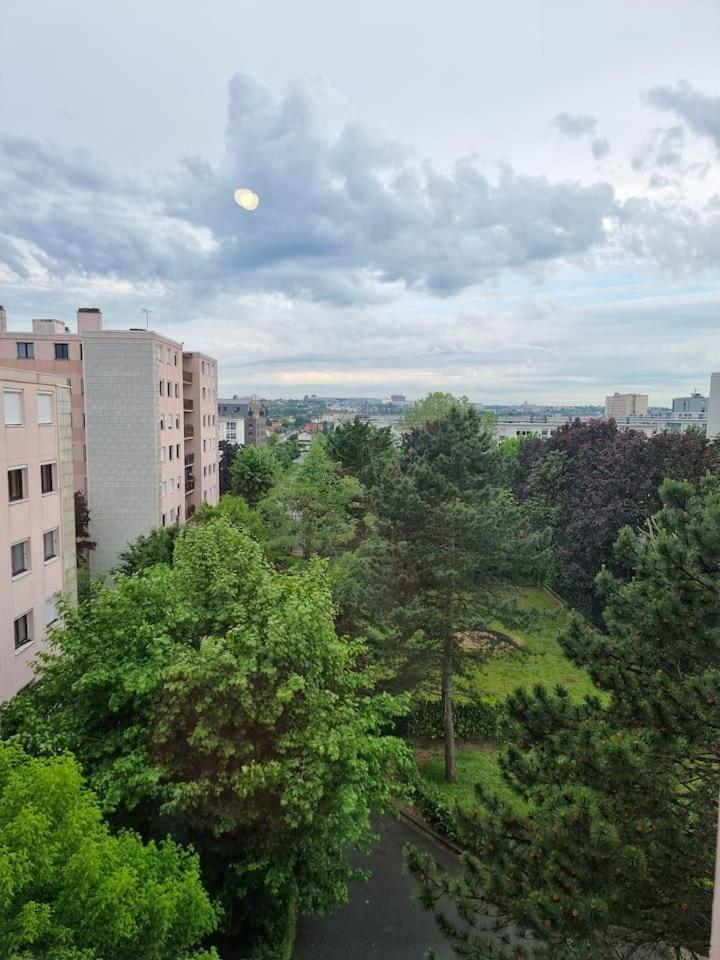 Grand Appartement 3 Chambres Disney - Paris - 82M2 Neuilly-sur-Marne Luaran gambar